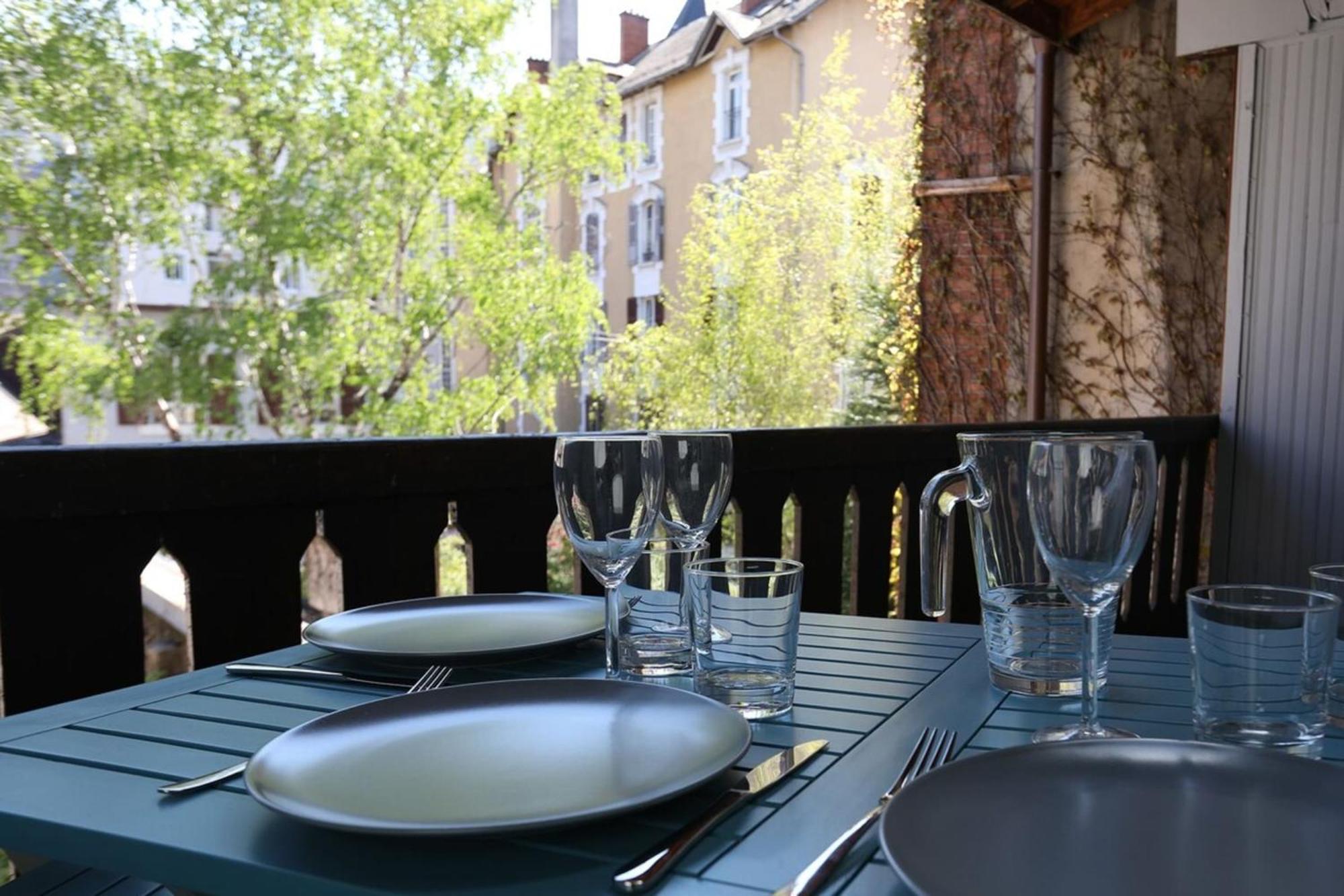 55 M2 Apart With Big Terrace In Annecy Downtown Exterior foto