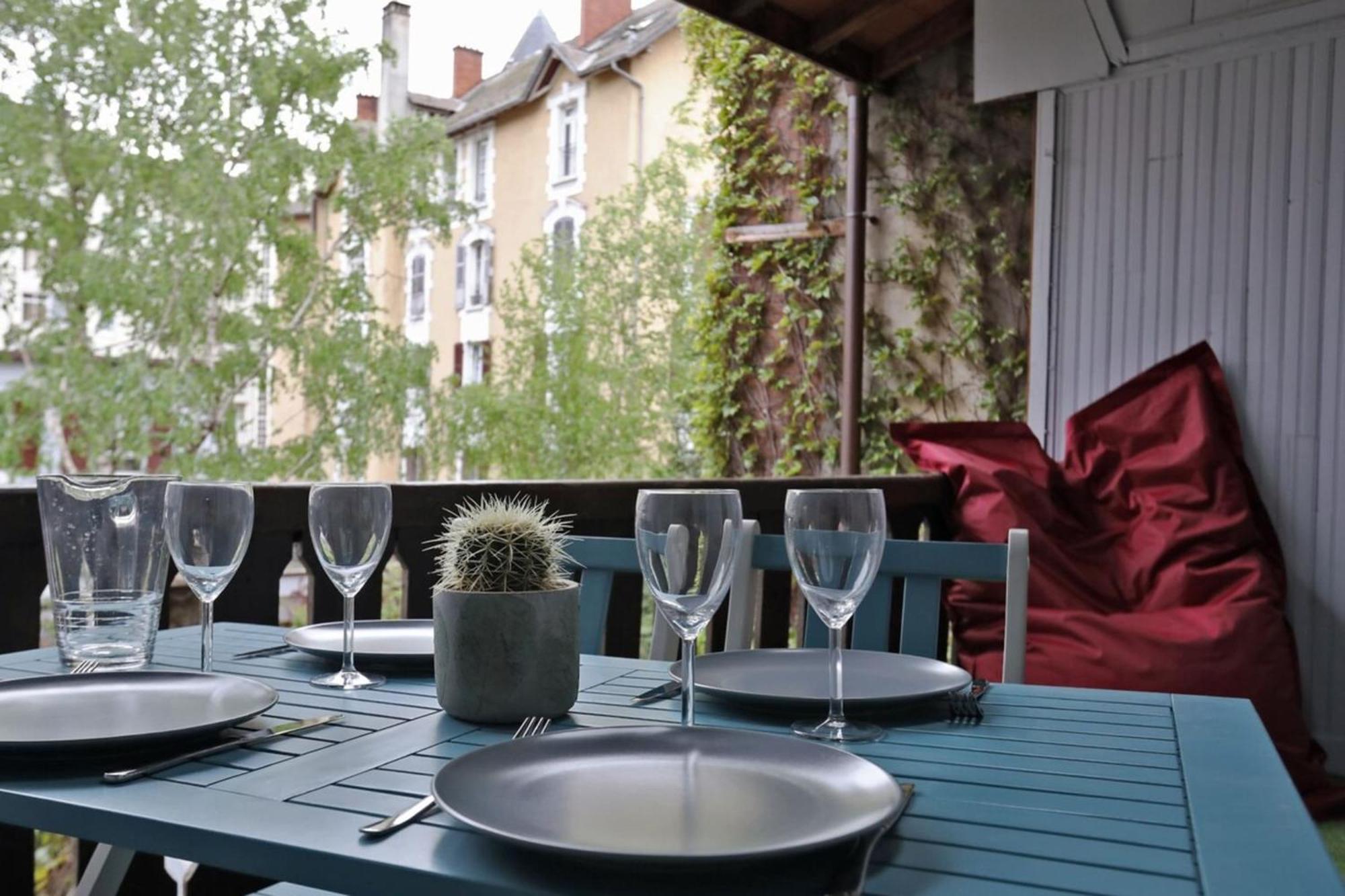 55 M2 Apart With Big Terrace In Annecy Downtown Exterior foto